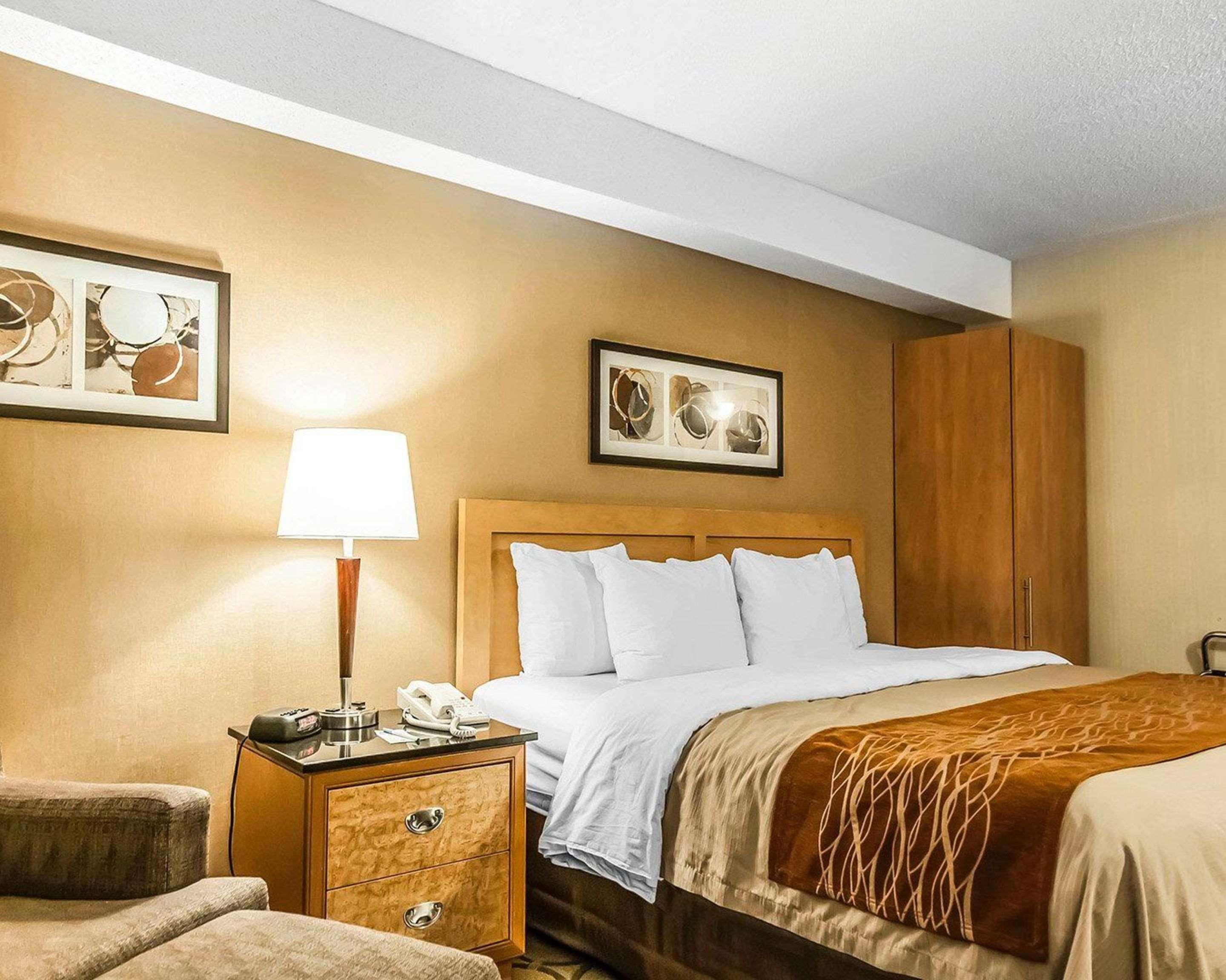 Comfort Inn Laval Exterior foto